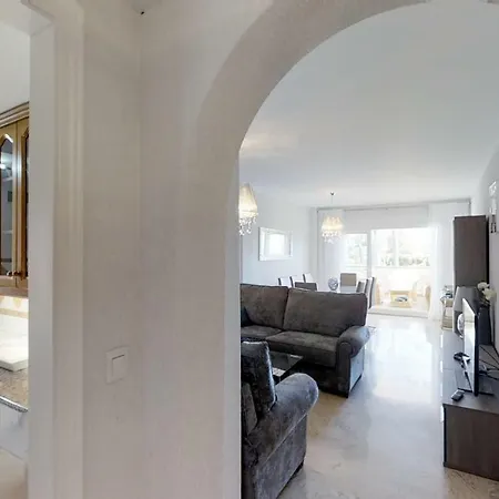 Apartment Very Family Apartment, Direct Pool Access Marbella