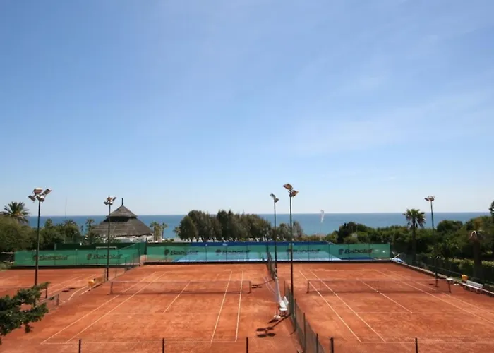 Very Family Apartment, Direct Pool Access Apartment Marbella