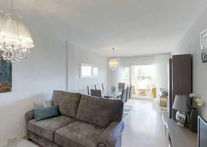 Very Family Apartment, Direct Pool Access Apartment Marbella