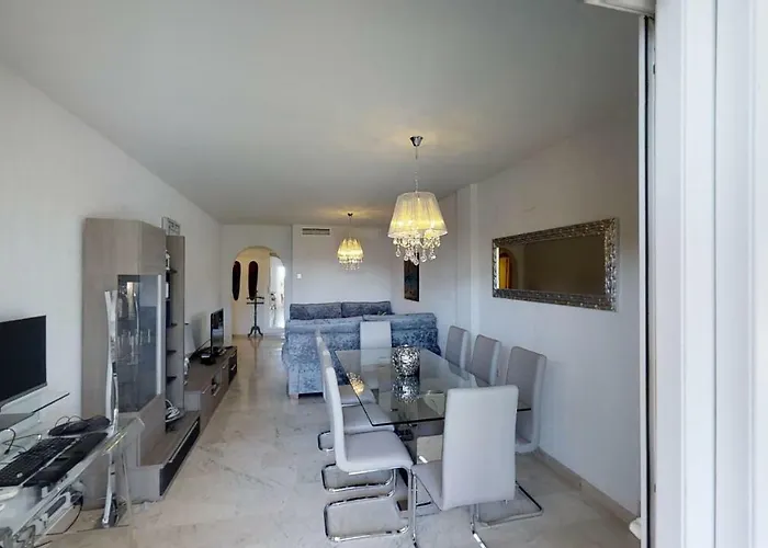 Very Family Apartment, Direct Pool Access Apartment